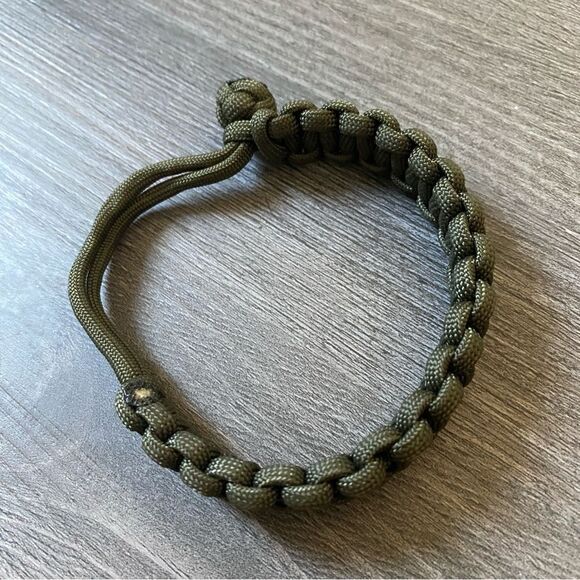 Paracord Bracelet NEW Unisex Olive Drab Green Adjustable Handmade USA - Picture 5 of 10